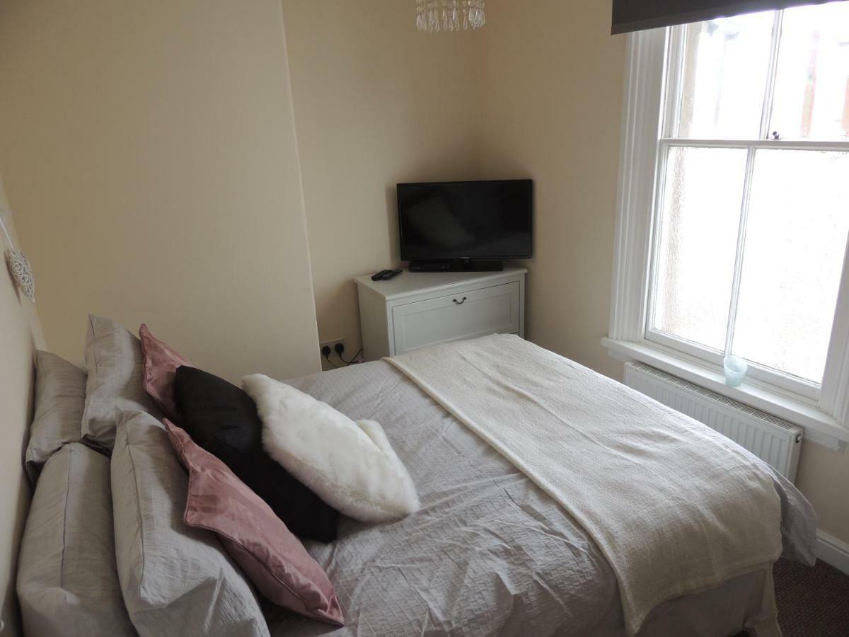 Apartment 2, 27 Skinner Street 惠特比 外观 照片